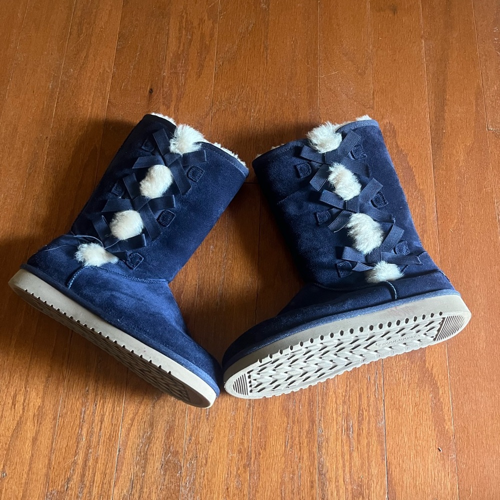 Koolaburra by UGG Navy Suede upper with Faux Fur lining  Tall boots size 9